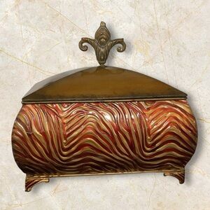 Decorative fleur de lis box. Dark gold & dark coral tiger stripe design.